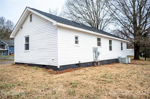 500 E 20th St, Kannapolis, NC 28083 photo 4