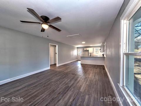 404 E 22nd St, Kannapolis, NC 28083 photo 10