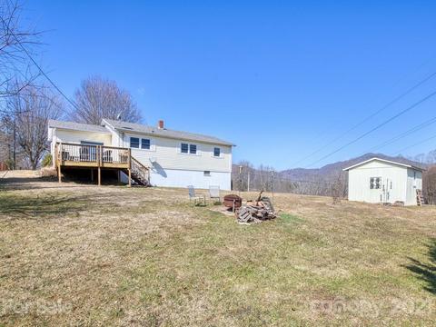 424 Phillipsville Loop, Canton, NC 28716 photo 4