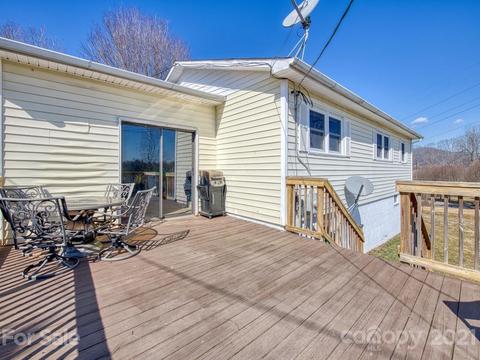 424 Phillipsville Loop, Canton, NC 28716 photo 7