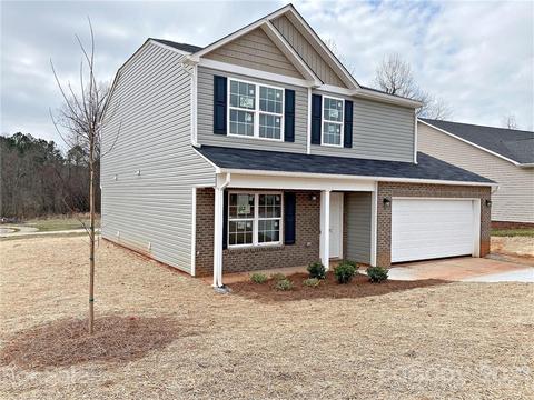 1492 Mayfair Dr, Conover, NC 28613 photo 5