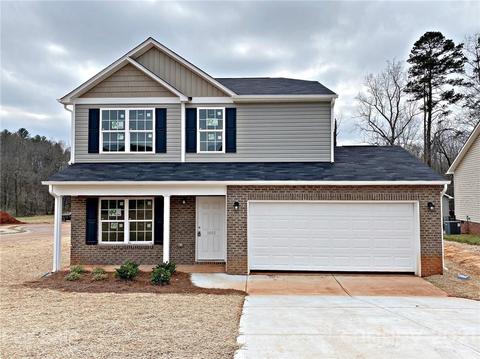 1492 Mayfair Dr, Conover, NC 28613 photo 1
