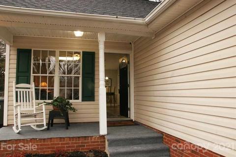 1106 Harvard St, Monroe, NC 28112 photo 2