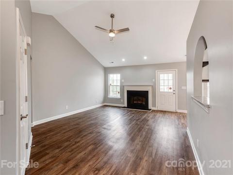 11308 Pointer Ridge Dr, Charlotte, NC 28214 photo 3
