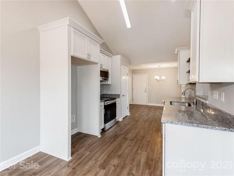 11308 Pointer Ridge Dr, Charlotte, NC 28214 photo 7