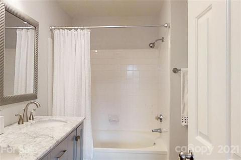 17915 Kings Point Dr #E, Cornelius, NC 28031 photo 17