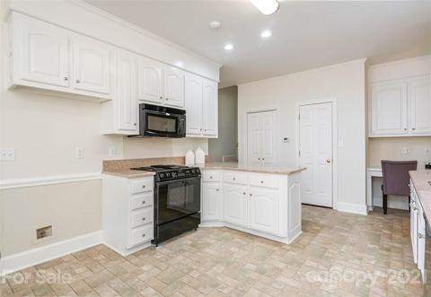 12018 Forest Home Dr, Fort Mill, SC 29708 photo 12
