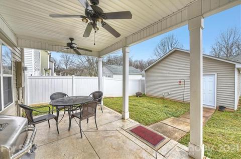 9038 Glenashley Dr, Cornelius, NC 28031 photo 4