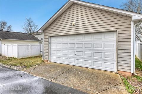 9038 Glenashley Dr, Cornelius, NC 28031 photo 24