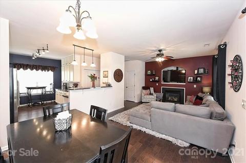9038 Glenashley Dr, Cornelius, NC 28031 photo 8