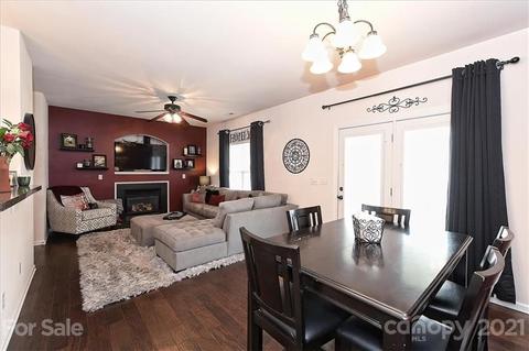 9038 Glenashley Dr, Cornelius, NC 28031 photo 5