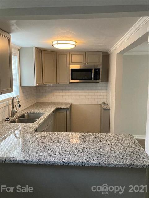 619 Smith St, Kannapolis, NC 28083 photo 2