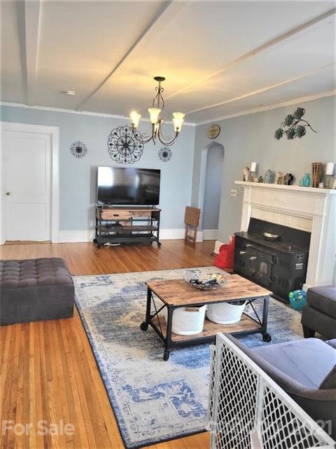 330 E Oak St, Marion, NC 28752 photo 6