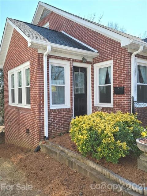 330 E Oak St, Marion, NC 28752 photo 16
