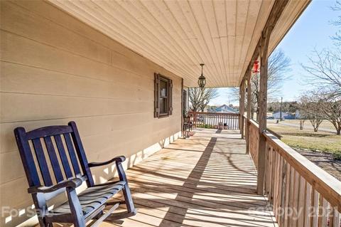 5758 Birch St, Conover, NC 28613 photo 4