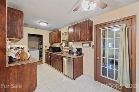 5758 Birch St, Conover, NC 28613 photo 9