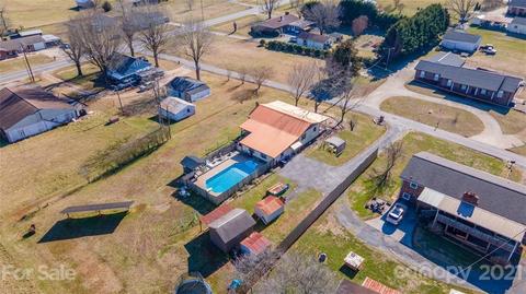 5758 Birch St, Conover, NC 28613 photo 22