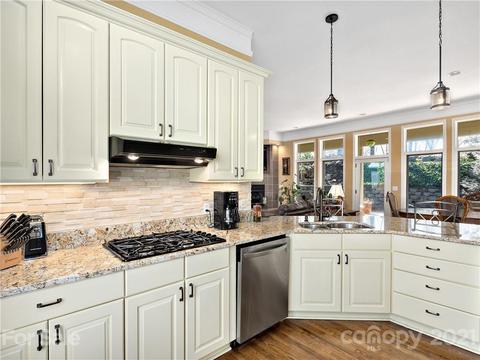 41 Graylyn Dr, Fairview, NC 28730 photo 10