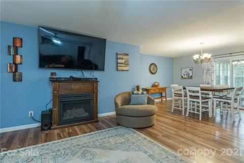 7 Kreston Dr, Marshall, NC 28753 photo 6