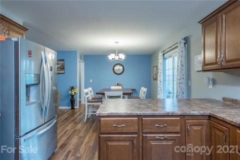 7 Kreston Dr, Marshall, NC 28753 photo 9