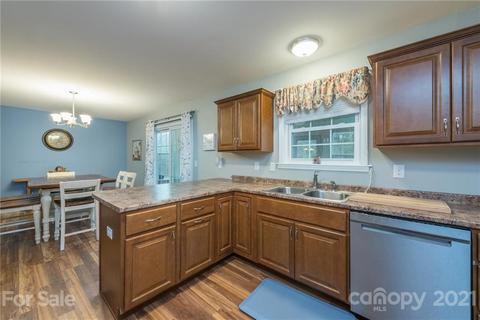 7 Kreston Dr, Marshall, NC 28753 photo 8