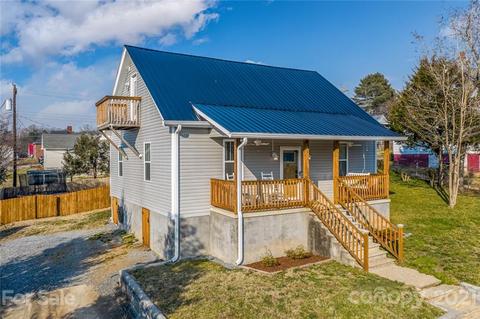 61 Second St, Marion, NC 28752 photo 2