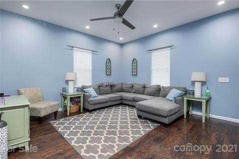 61 Second St, Marion, NC 28752 photo 17