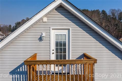 61 Second St, Marion, NC 28752 photo 8
