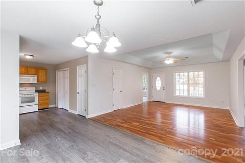 2035 E Park Dr, Lancaster, SC 29720 photo 6