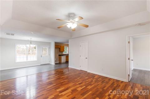 2035 E Park Dr, Lancaster, SC 29720 photo 5