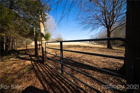 415 Rash Rd, Olin, NC 28660 photo 10