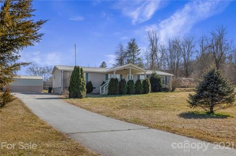 632 Divide Loop, Flat Rock, NC 28731 photo 2