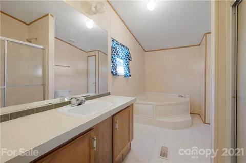 632 Divide Loop, Flat Rock, NC 28731 photo 16