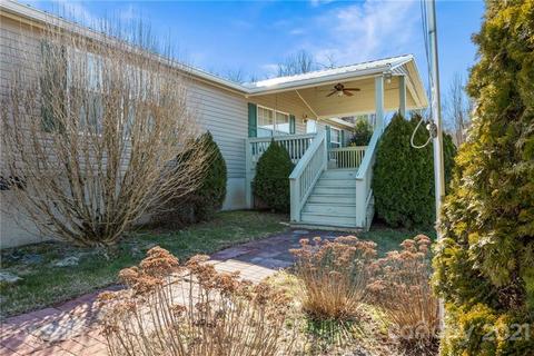 632 Divide Loop, Flat Rock, NC 28731 photo 3