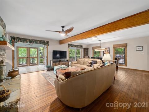 1003 Kanasgowa Dr, Brevard, NC 28712 photo 12