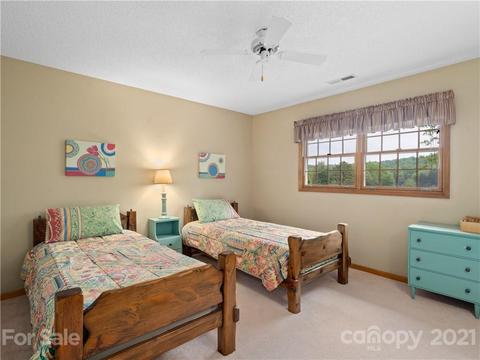 1003 Kanasgowa Dr, Brevard, NC 28712 photo 33