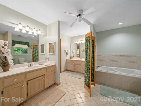 1003 Kanasgowa Dr, Brevard, NC 28712 photo 25