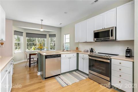923 Knightsbridge Rd, Fort Mill, SC 29708 photo 4