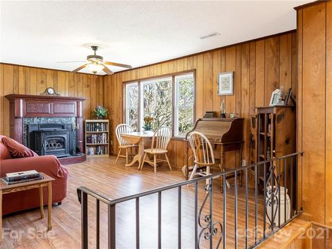 128 Windsong Ln, Clyde, NC 28721 photo 6