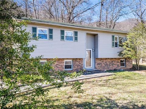 128 Windsong Ln, Clyde, NC 28721 photo 1