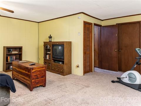 128 Windsong Ln, Clyde, NC 28721 photo 22