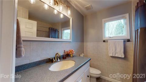 1071 Baker Barn Rd, Hickory, NC 28602 photo 17