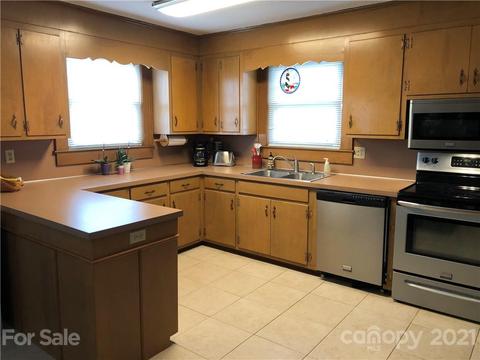 123 9th Ave, Conover, NC 28613 photo 7