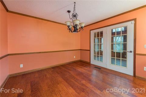 700 White Oak Ln, Tryon, NC 28782 photo 8