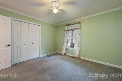 700 White Oak Ln, Tryon, NC 28782 photo 12