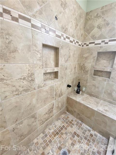 3776 Pinecrest Dr NE, Hickory, NC 28601 photo 20
