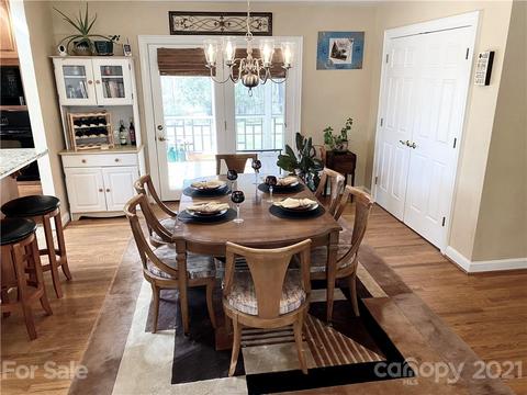 3776 Pinecrest Dr NE, Hickory, NC 28601 photo 12