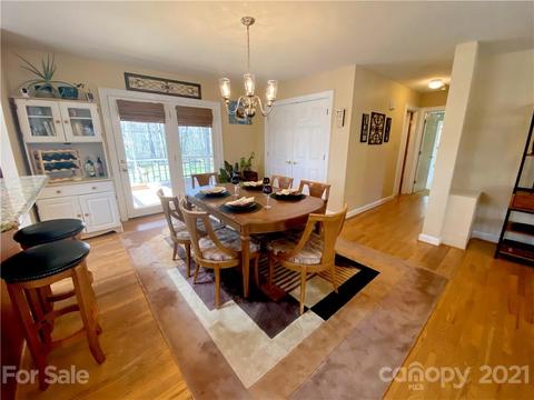 3776 Pinecrest Dr NE, Hickory, NC 28601 photo 11