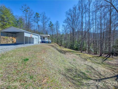 228 Lantana Dr, Sylva, NC 28779 photo 3