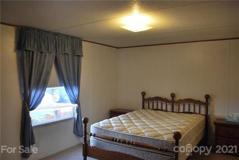 378 Phillipsville Loop, Canton, NC 28716 photo 13